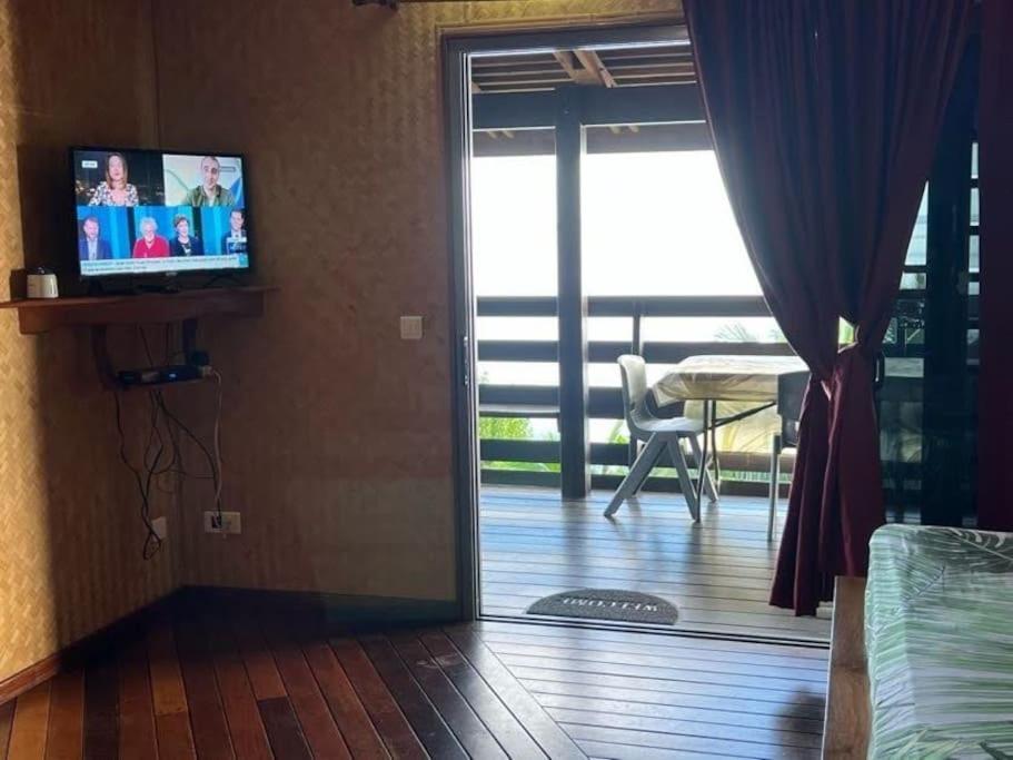 Tehuarupe Surf Studios Haapiti エクステリア 写真