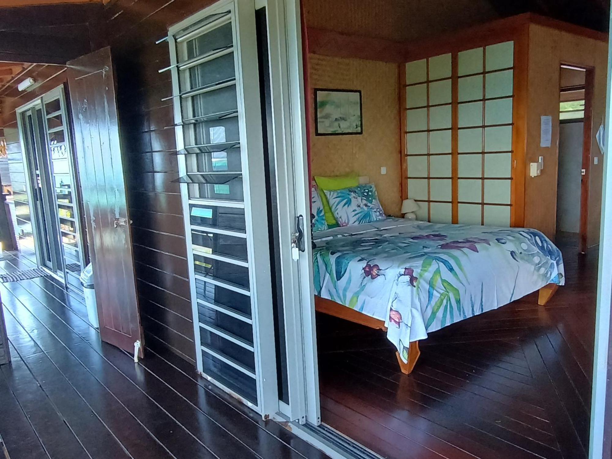 Tehuarupe Surf Studios Haapiti エクステリア 写真